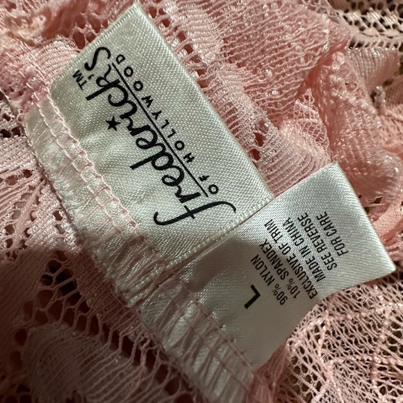 Vintage Pink Lace Fredericks of Hollywood Pink Lace Sheer Halter Top - Picture 3 of 4